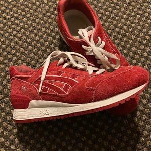Vintage ASICS retro red *rare*